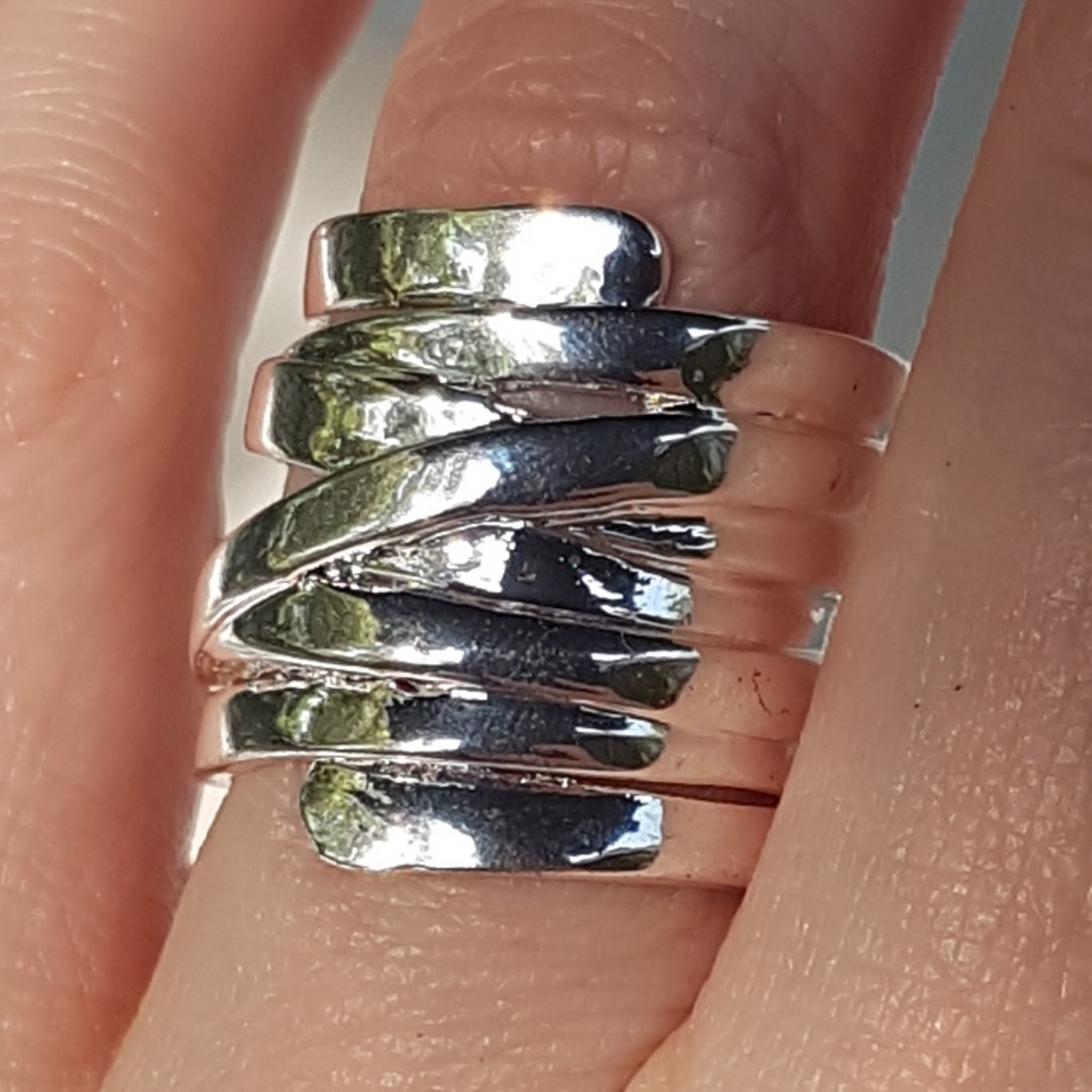 💍 Metal Wrap Ring